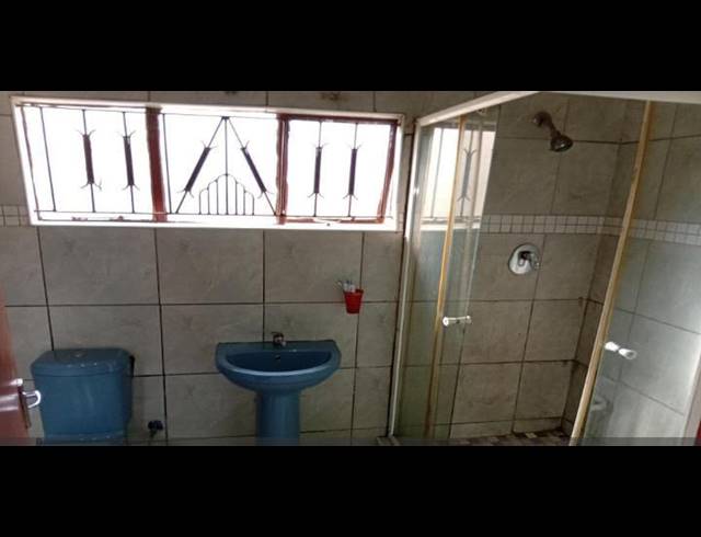 3 BEDROOM HOUSE FOR SALE IN RONDEBULT